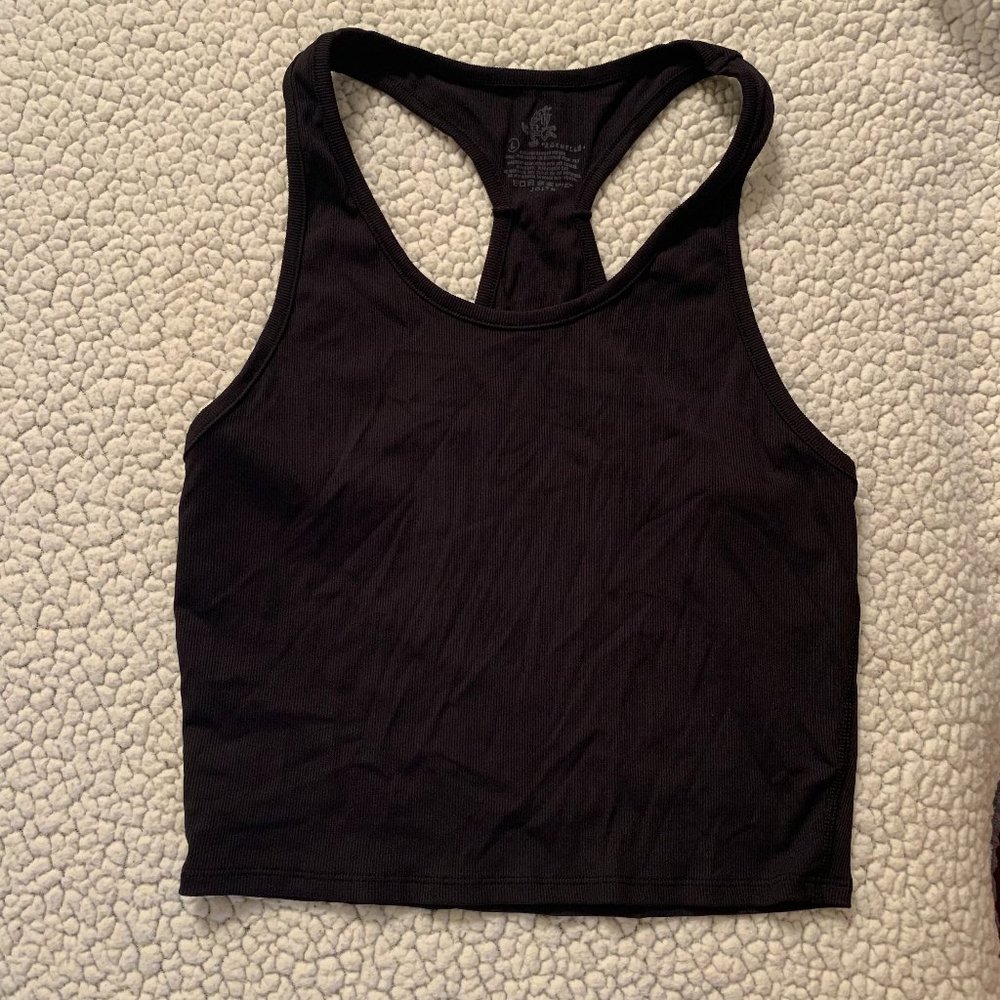 Jolyn Rochelle Basic Crop Top